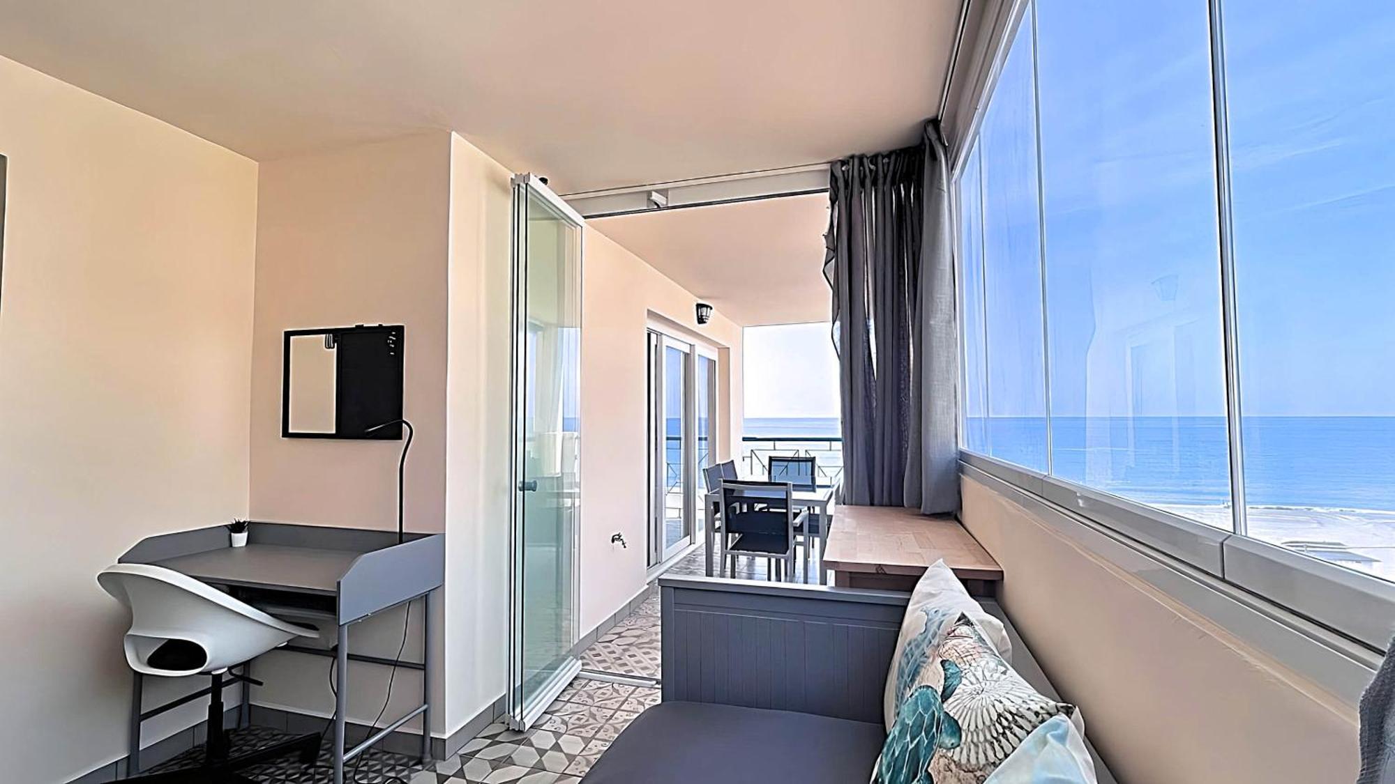 Апартаменти Atico De Albaida Duplex Frente Al Mar Морче Екстер'єр фото